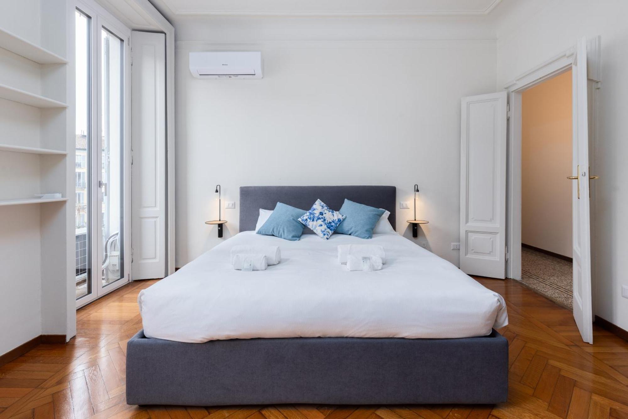 Living Uniqc Apartment - Duomo Milano Ngoại thất bức ảnh