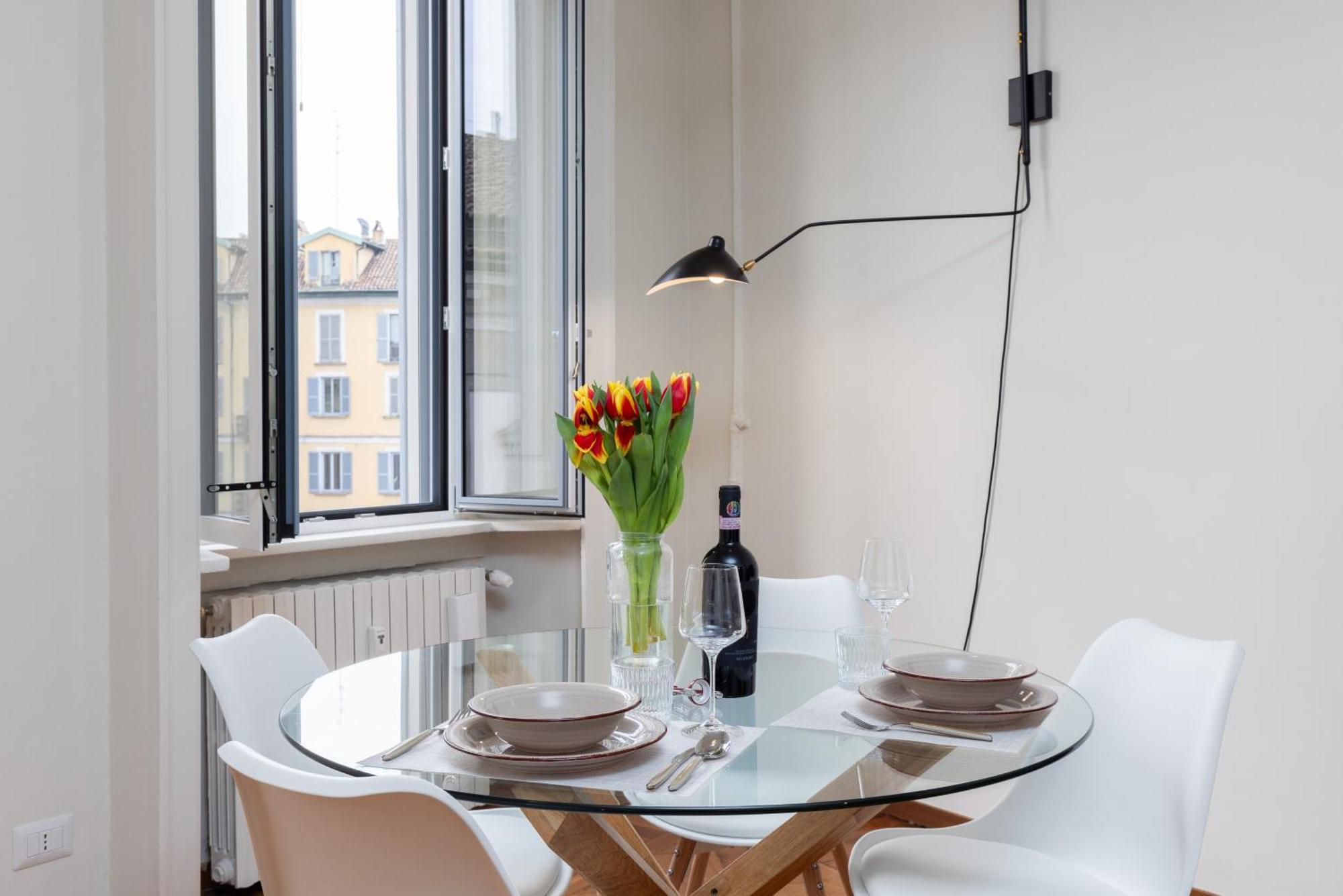 Living Uniqc Apartment - Duomo Milano Ngoại thất bức ảnh