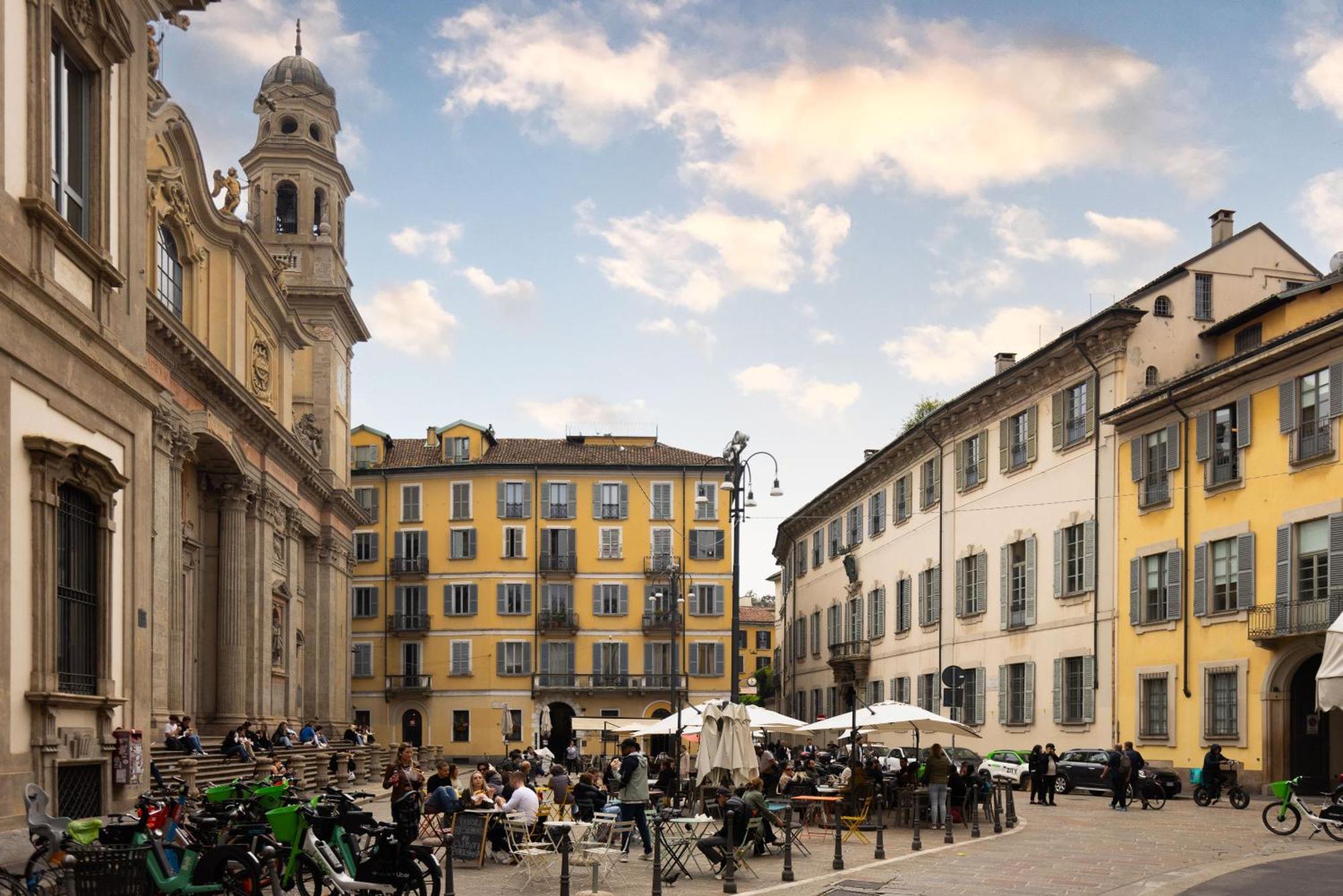 Living Uniqc Apartment - Duomo Milano Ngoại thất bức ảnh